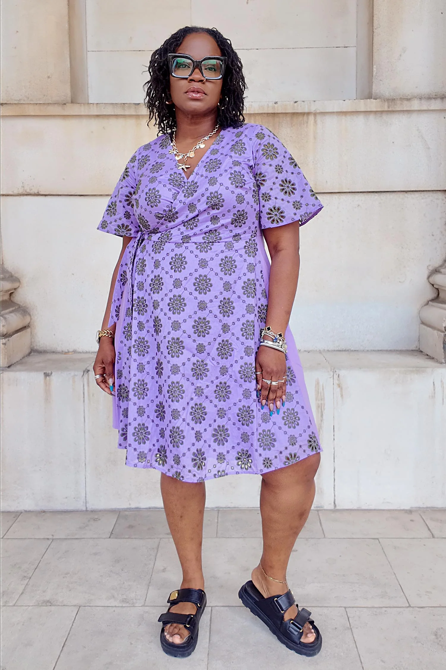 Broderie Anglaise Wrap Dress - Cassis de Violet - Image 7