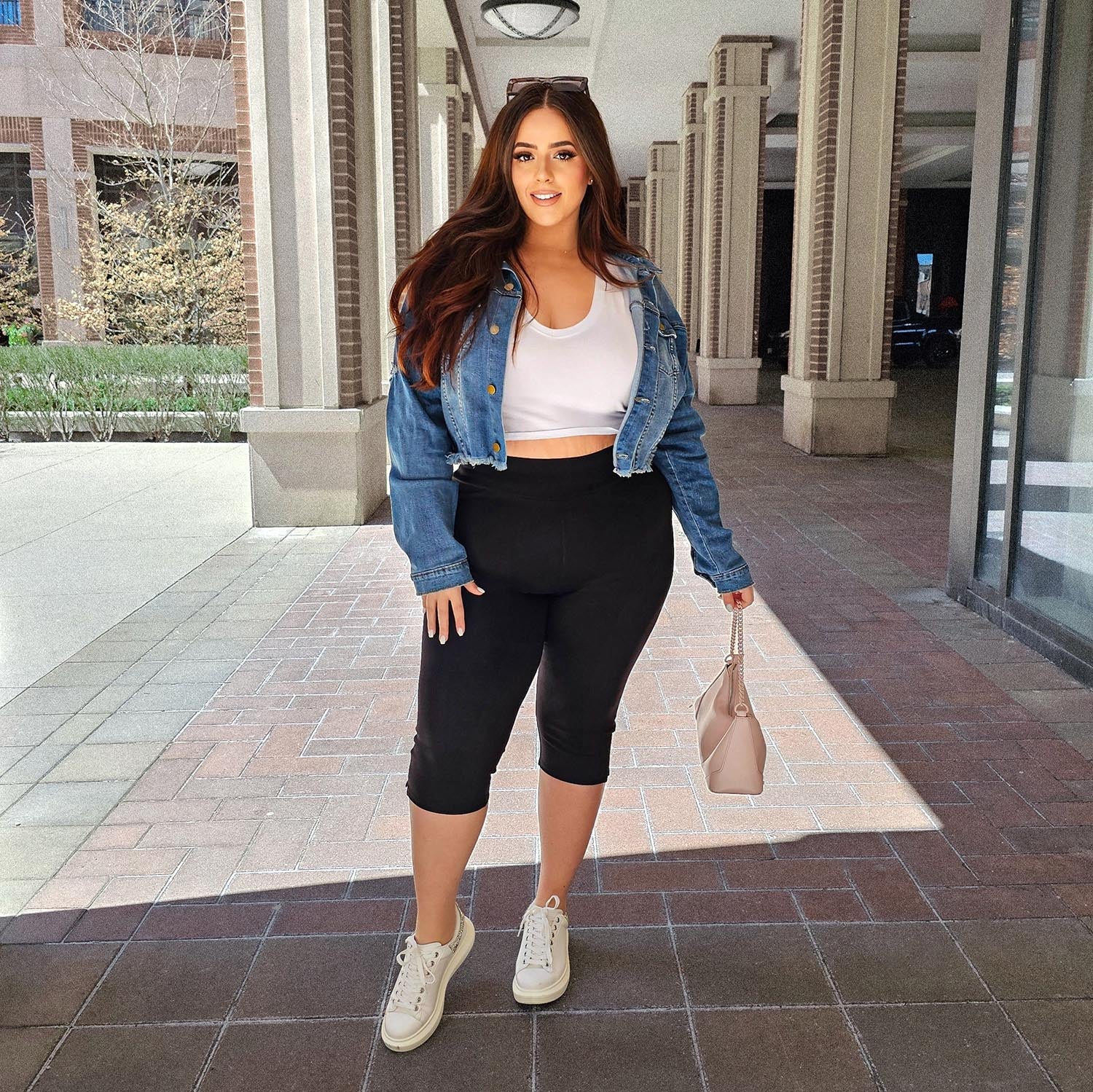 Squat-Proof Capri Leggings - Black - Image 2