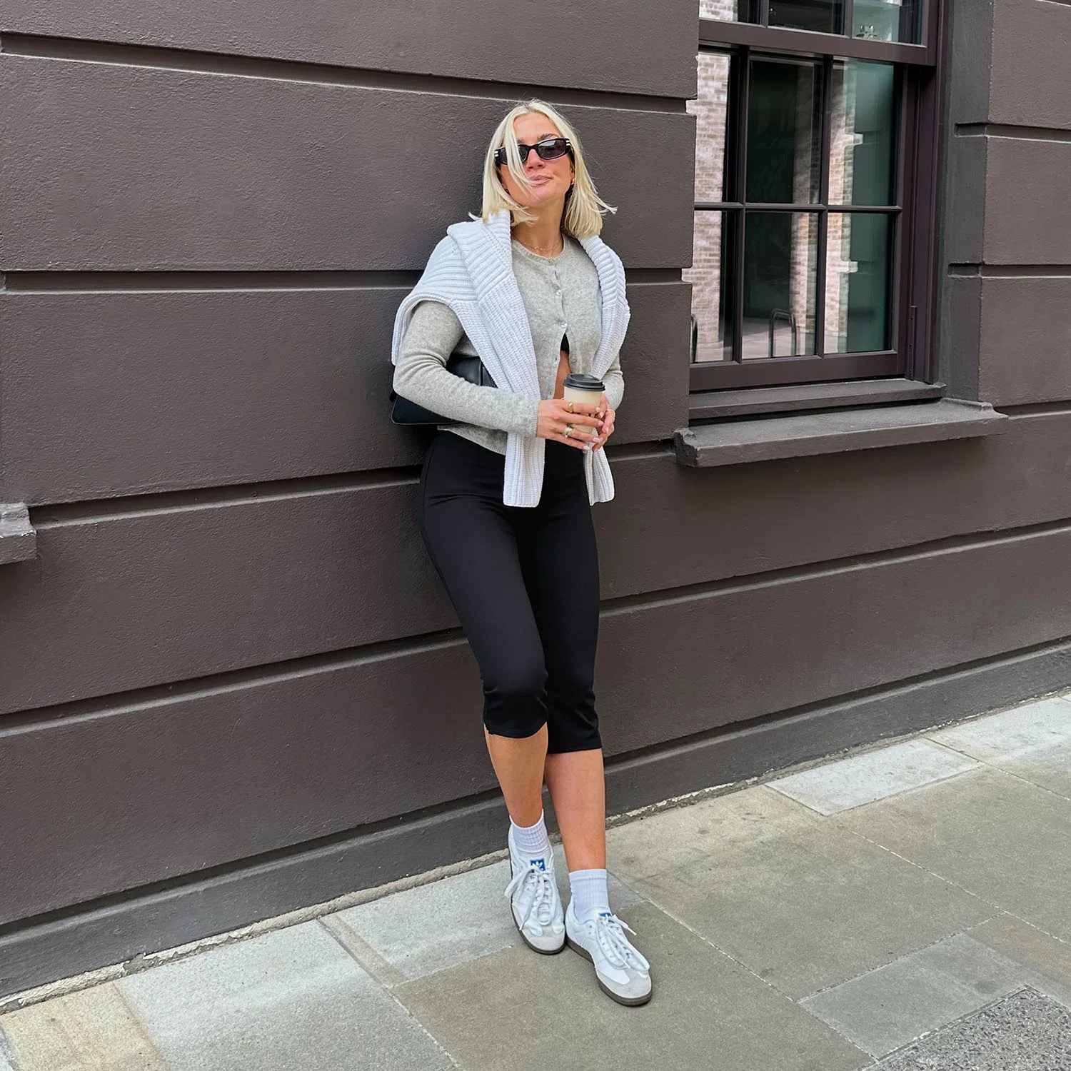 Squat-Proof Capri Leggings - Black - Image 8