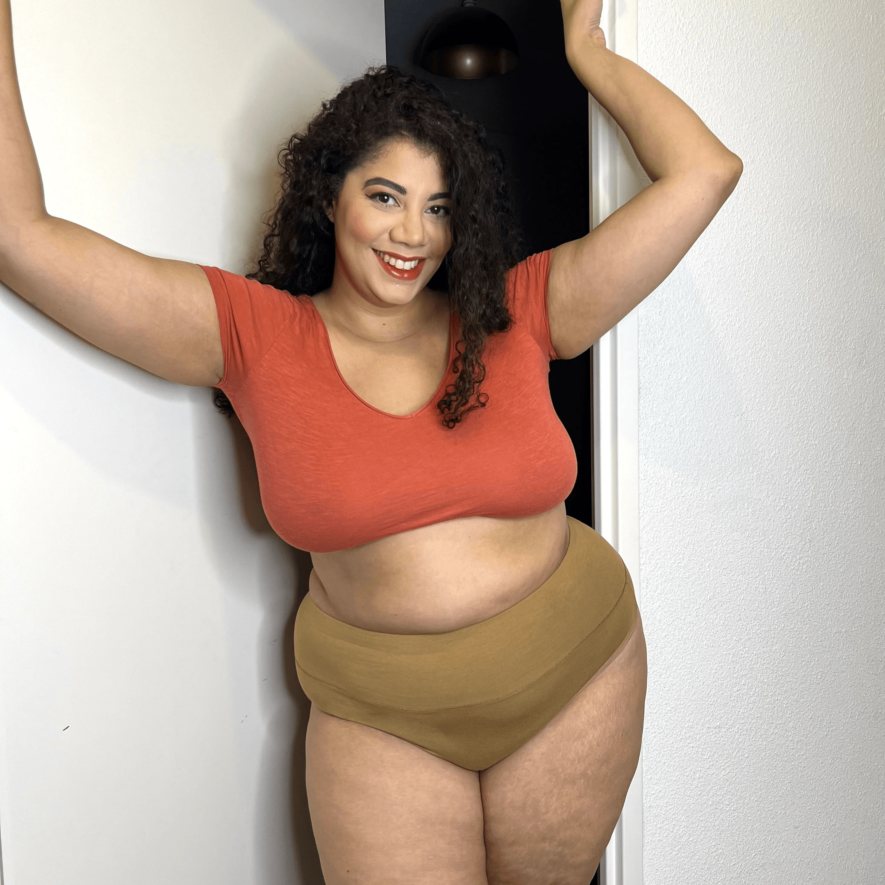Organic Cotton Cheeky High Leg Knickers - Caramel - Image 3