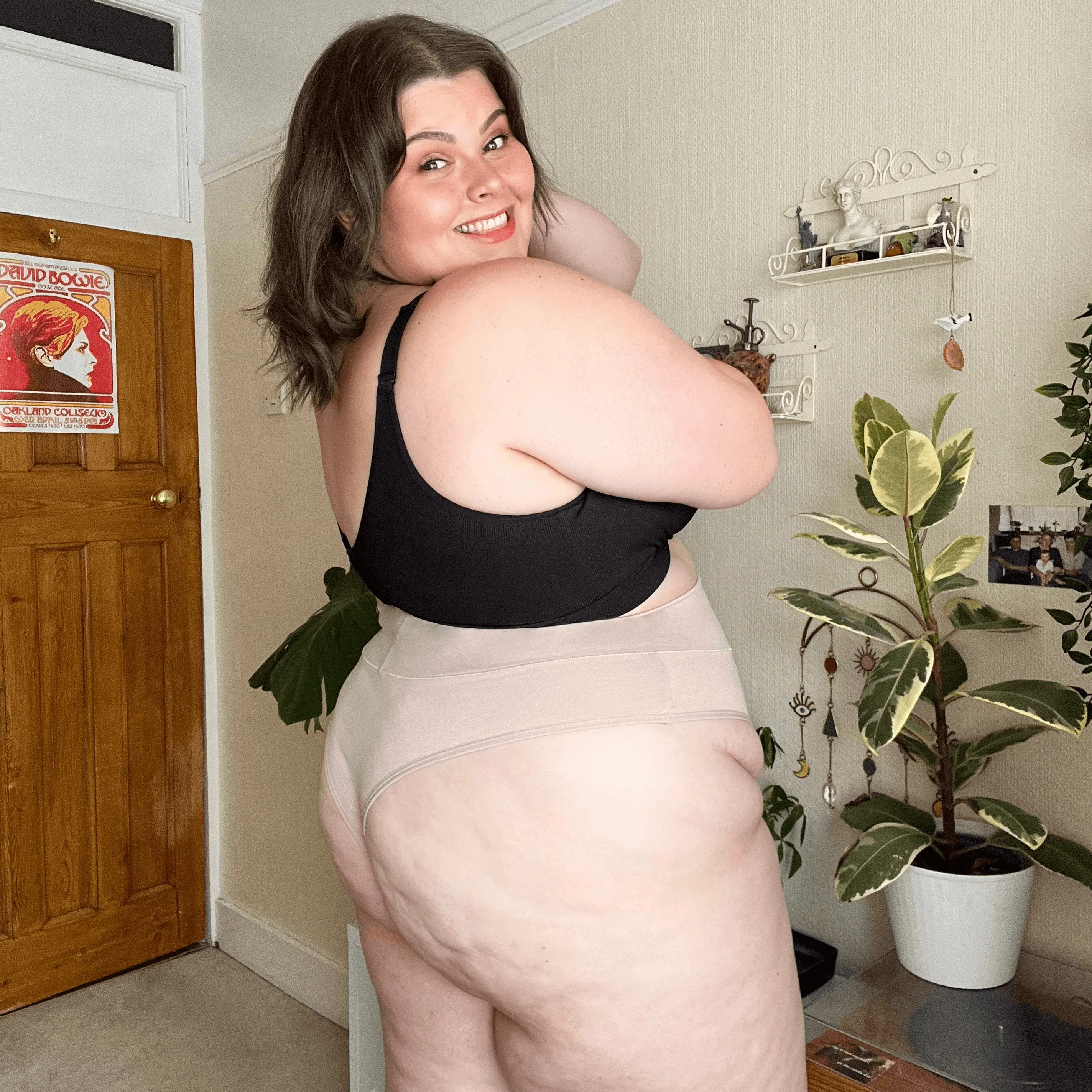 Organic Cotton Cheeky High Leg Knickers - Milk Bottle - Image 4