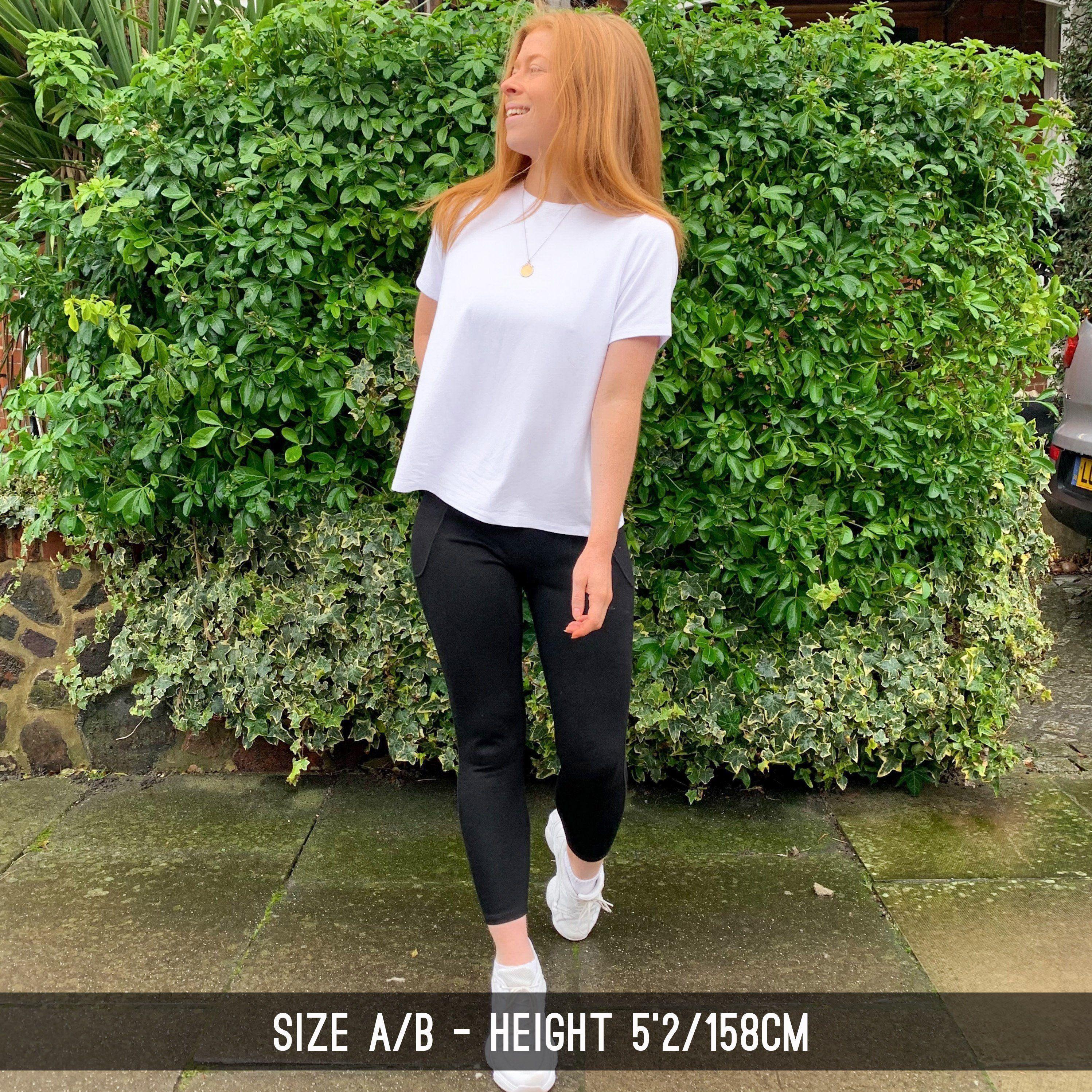 White T-shirt - Image 13