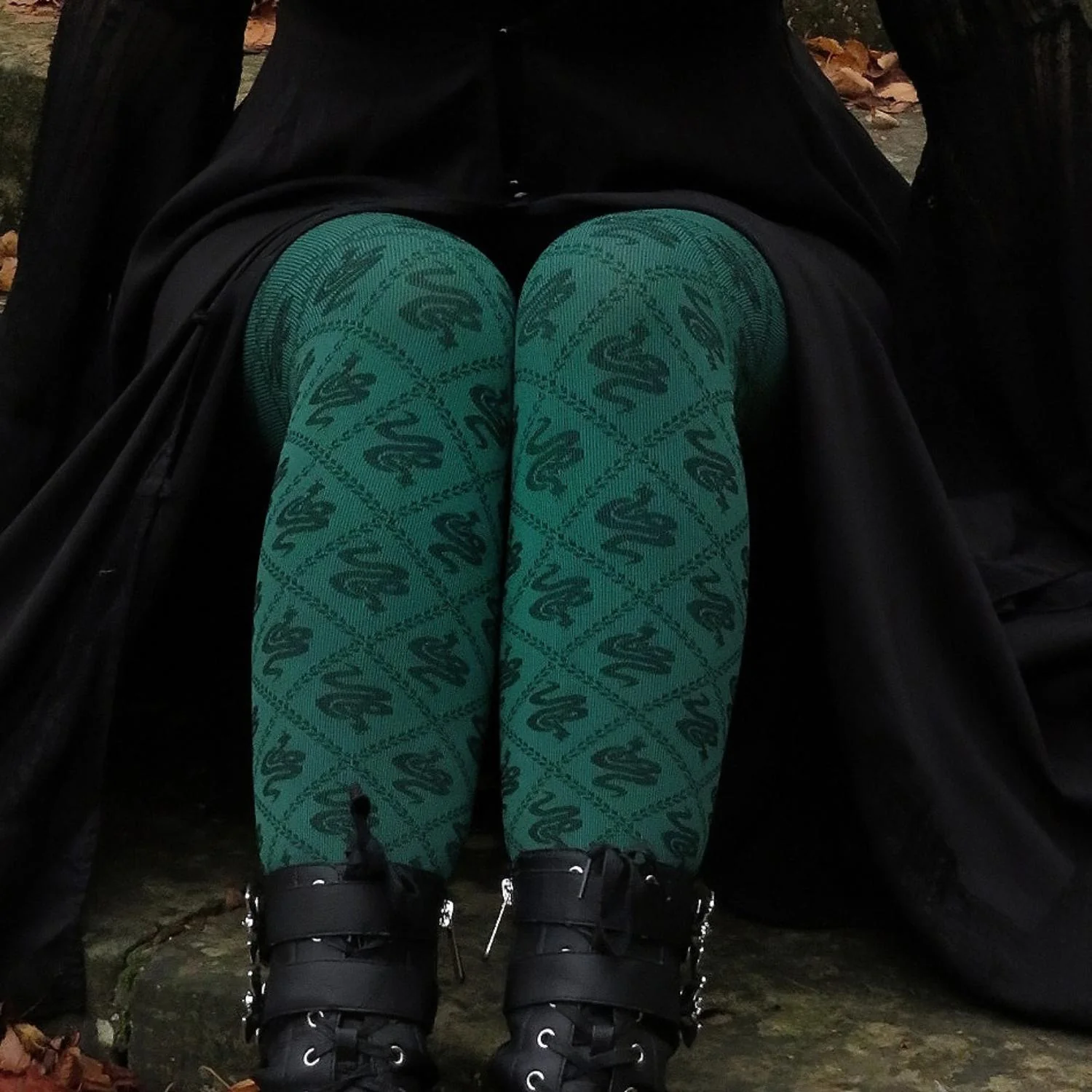 80 Denier Opaque Tights - Corra Snakes - Foliage Green - Image 5