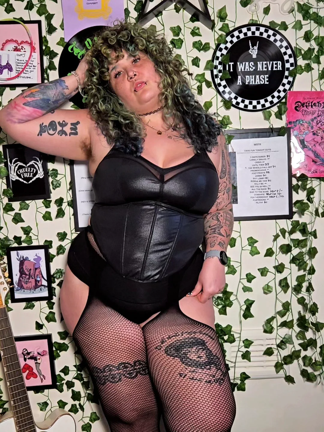 Mock Garters Fishnets - 😈 - Image 6