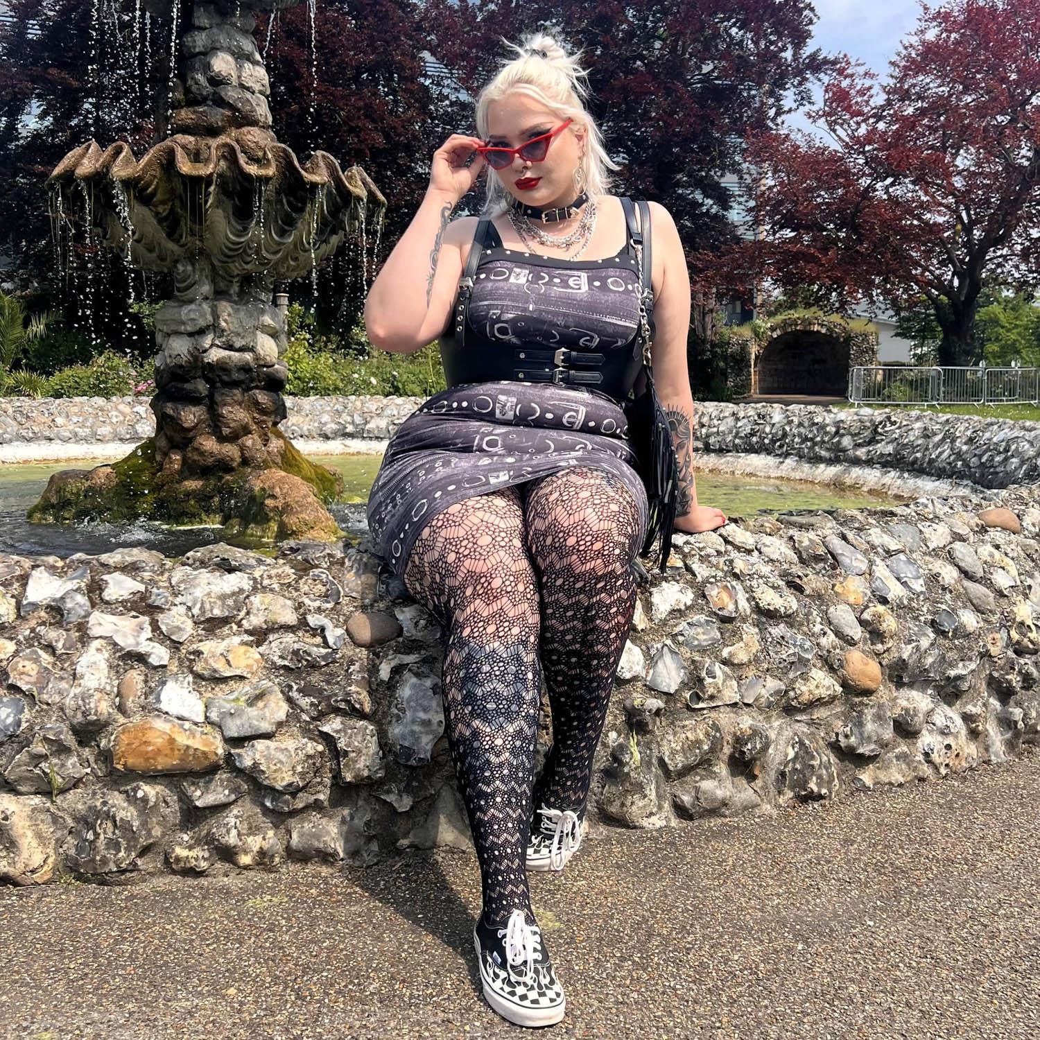 Portal Fishnets - Image 5