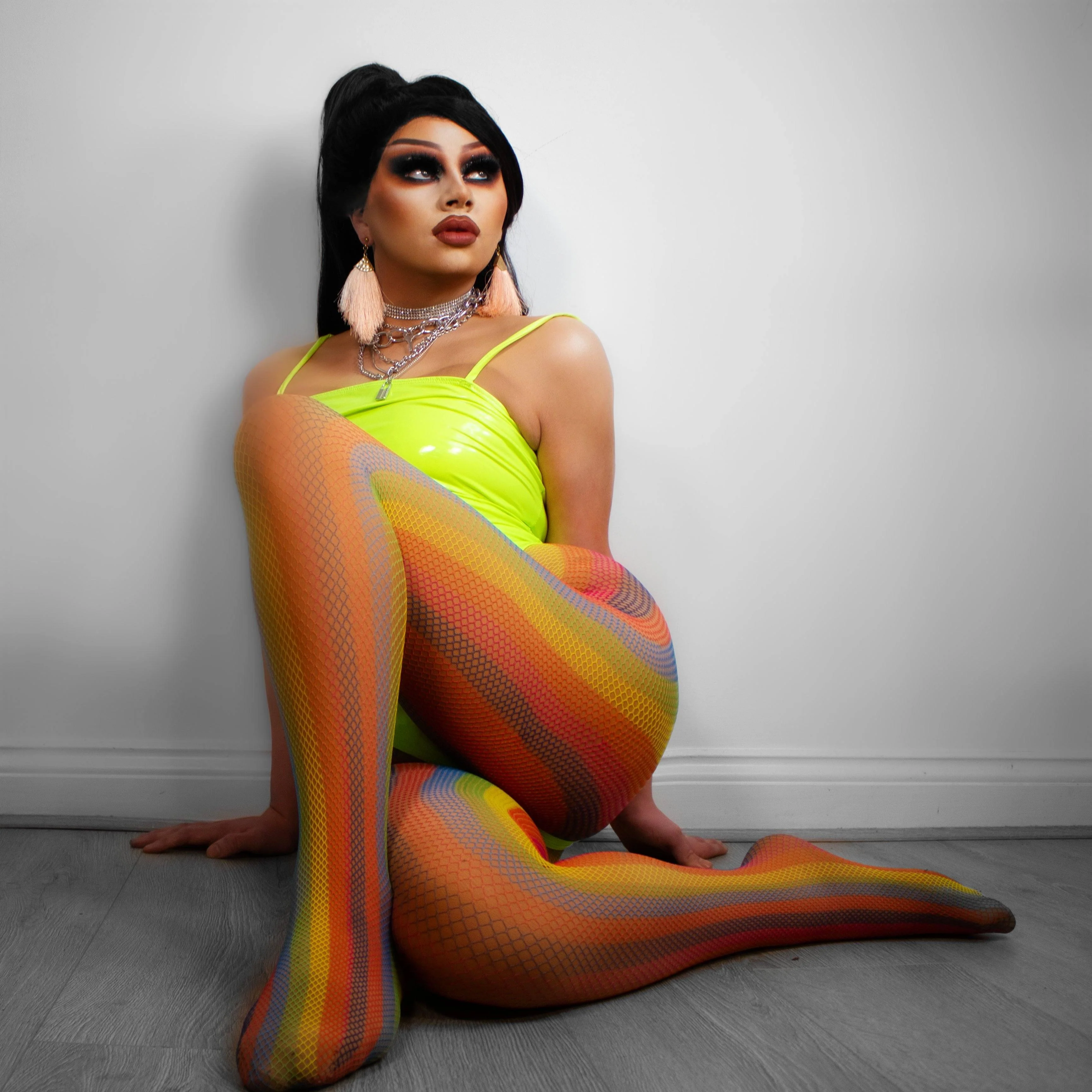 Fishnets - Rainbow - Image 3