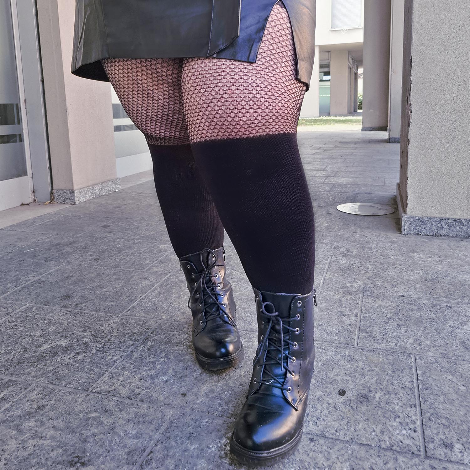 Shadow Lattice - Black - Image 3