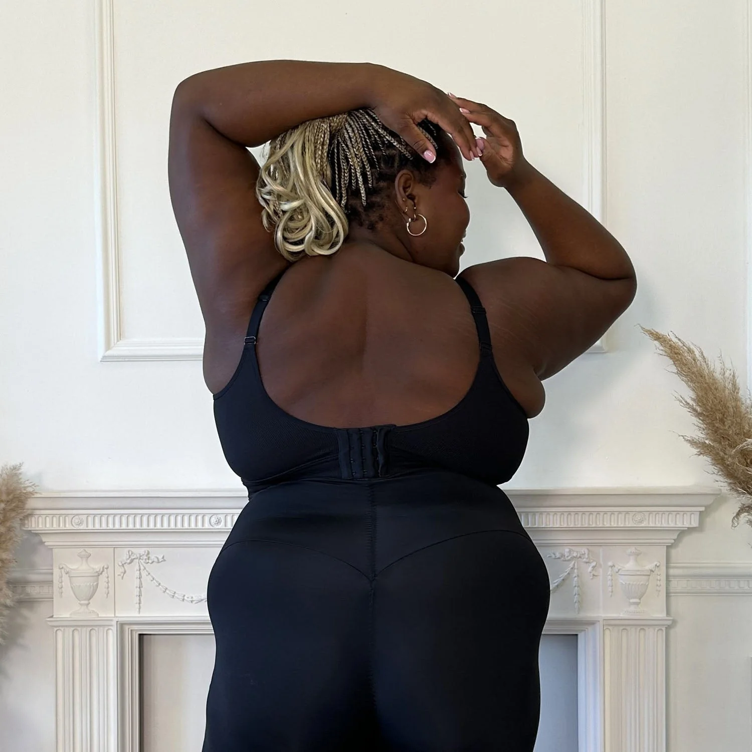Smoothwear Super High Waist Shorts - Black - Image 10