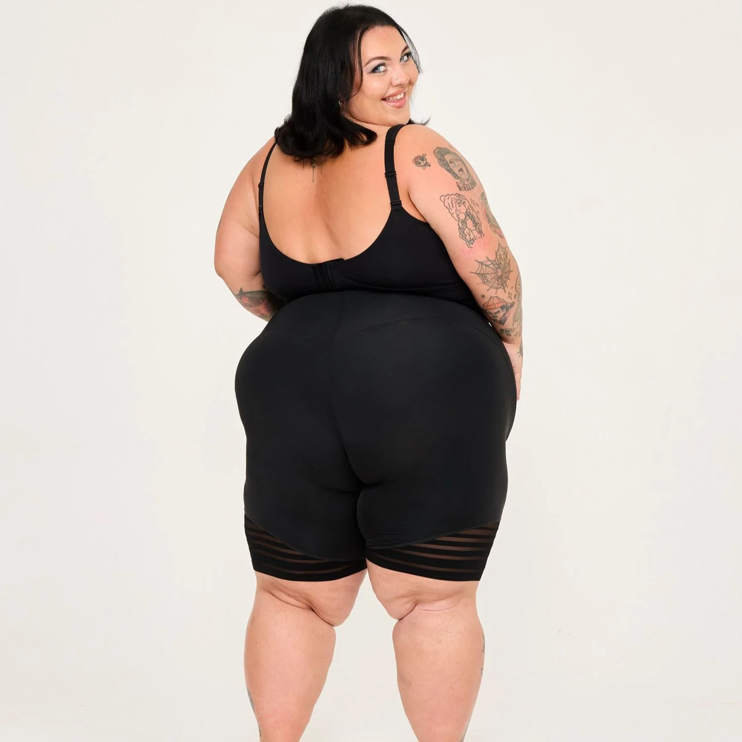Smoothwear Super High Waist Shorts - Black - Image 13