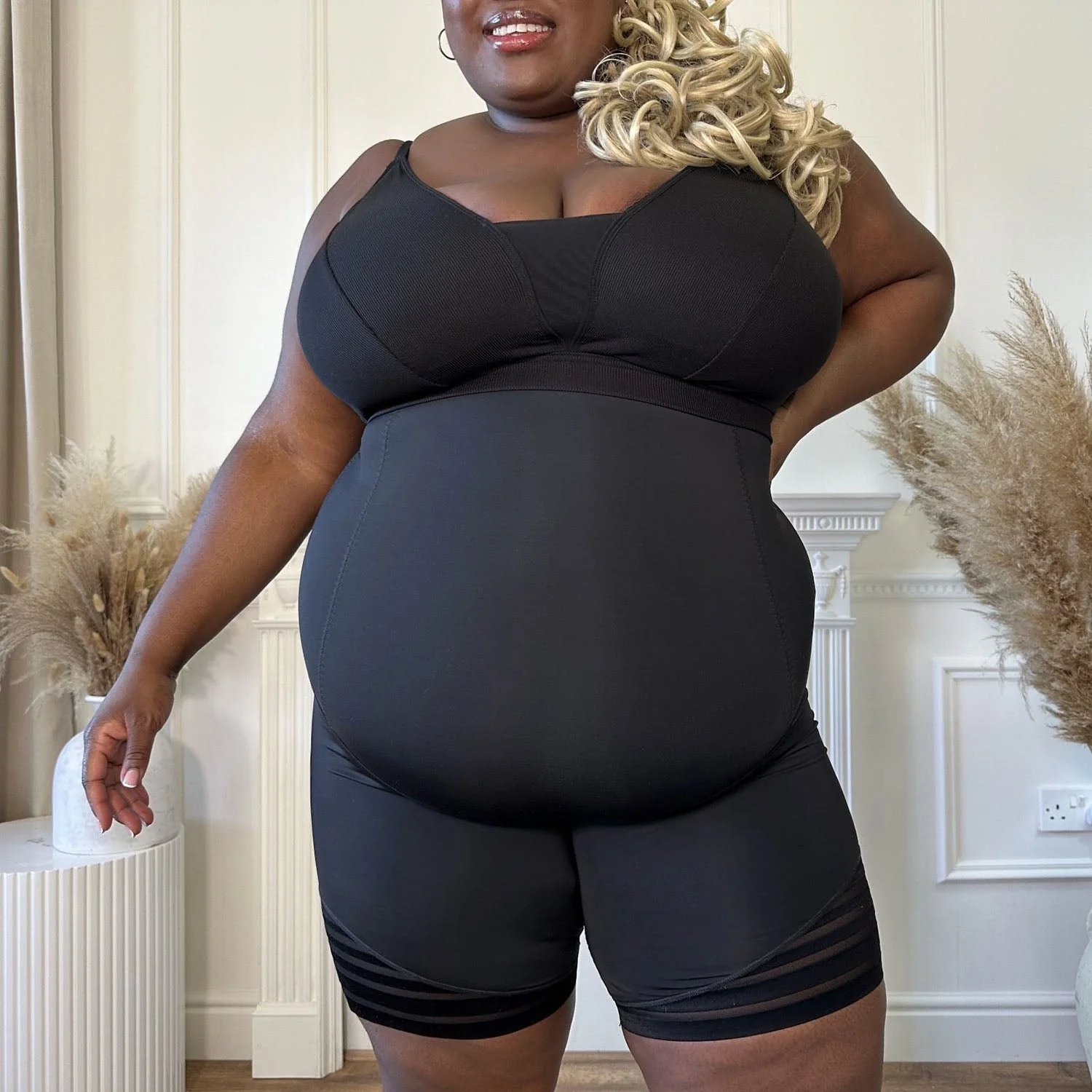 Smoothwear Super High Waist Shorts - Black - Image 14