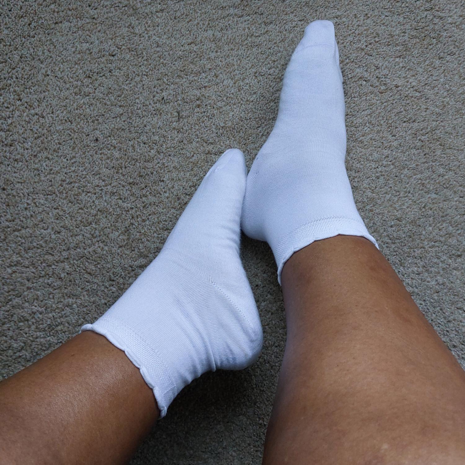 Ultimate Bamboo Ankle Socks - 5 Pairs in White - Image 16