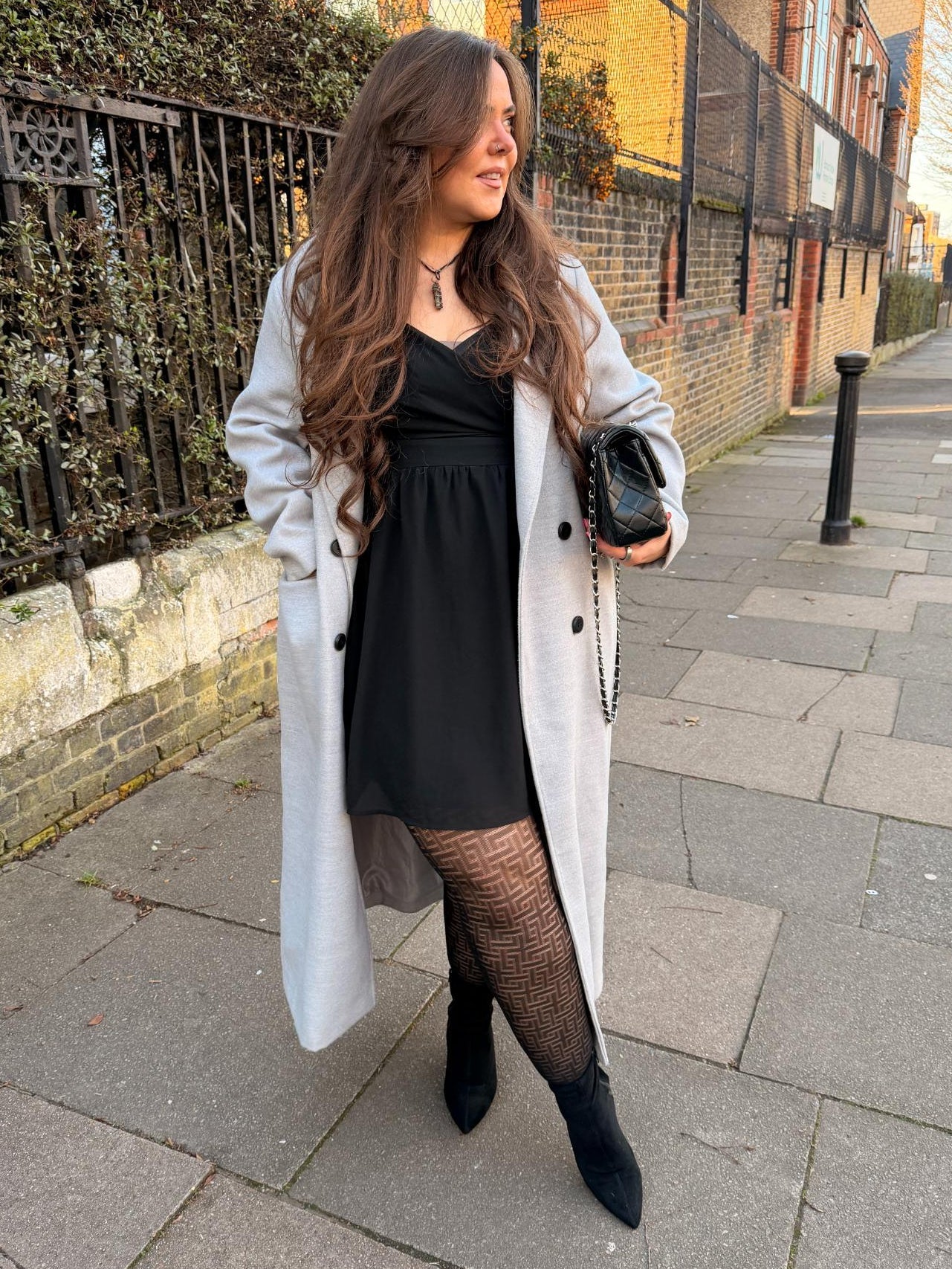 Fishnet Tights - Traditional in Black - Image 2
