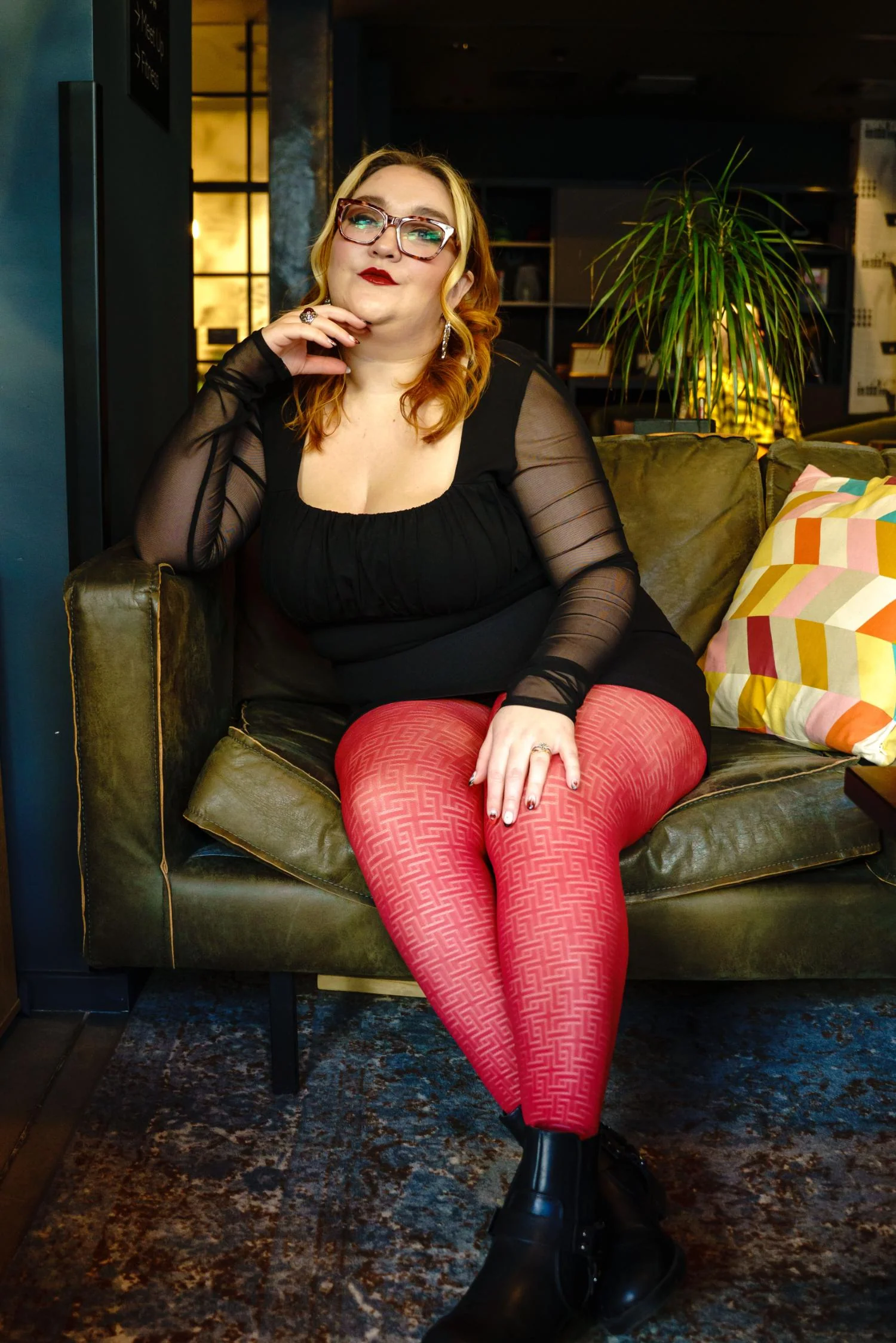 Fishnet Tights - Traditional in Red - Image 3